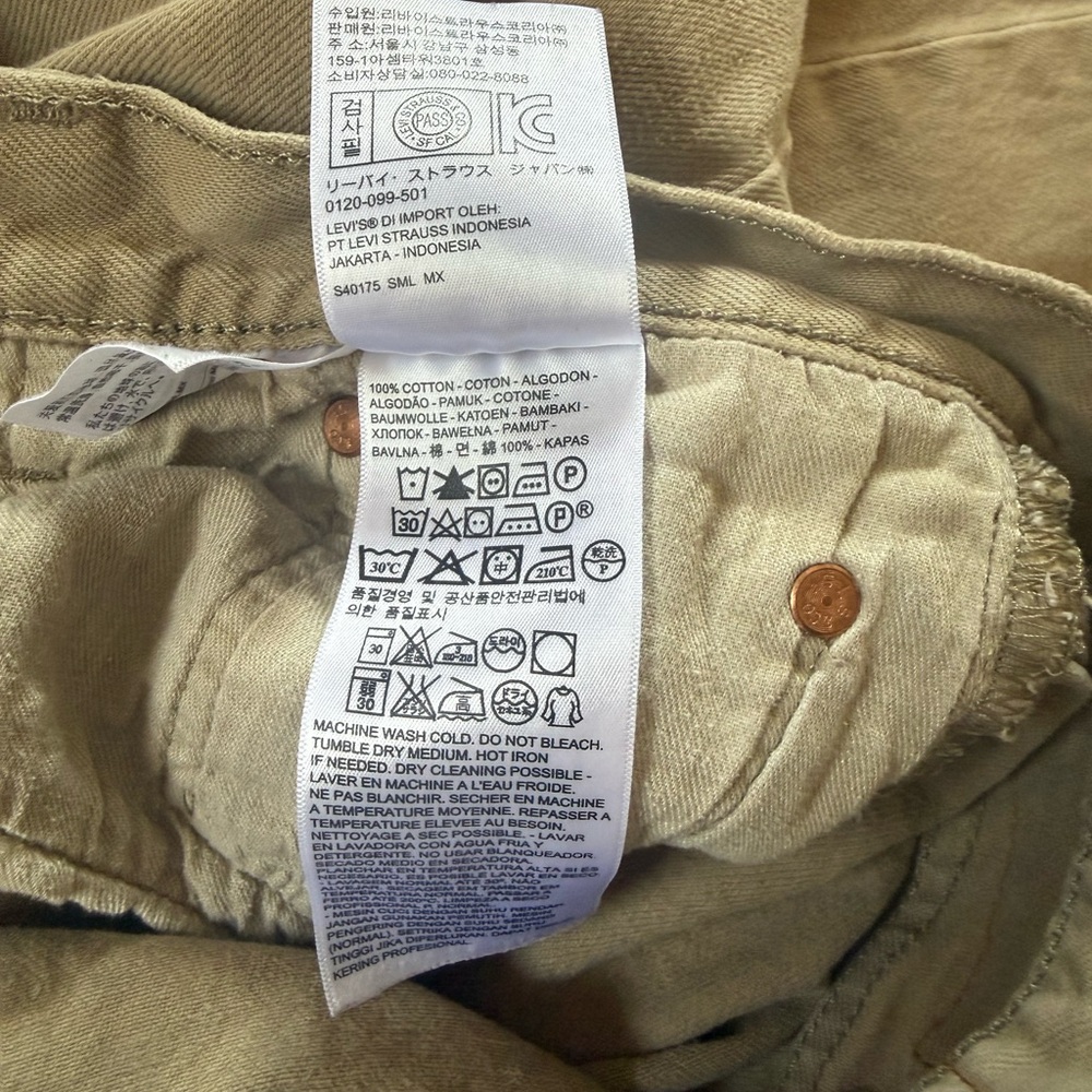 Levi’s 501 Button Fly-1st pair - Picture 8 of 12